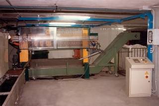 Filtro prensa con cinta transportadora elevador